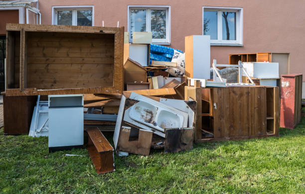 Best Yard Waste Removal  in Flying Hills, PA